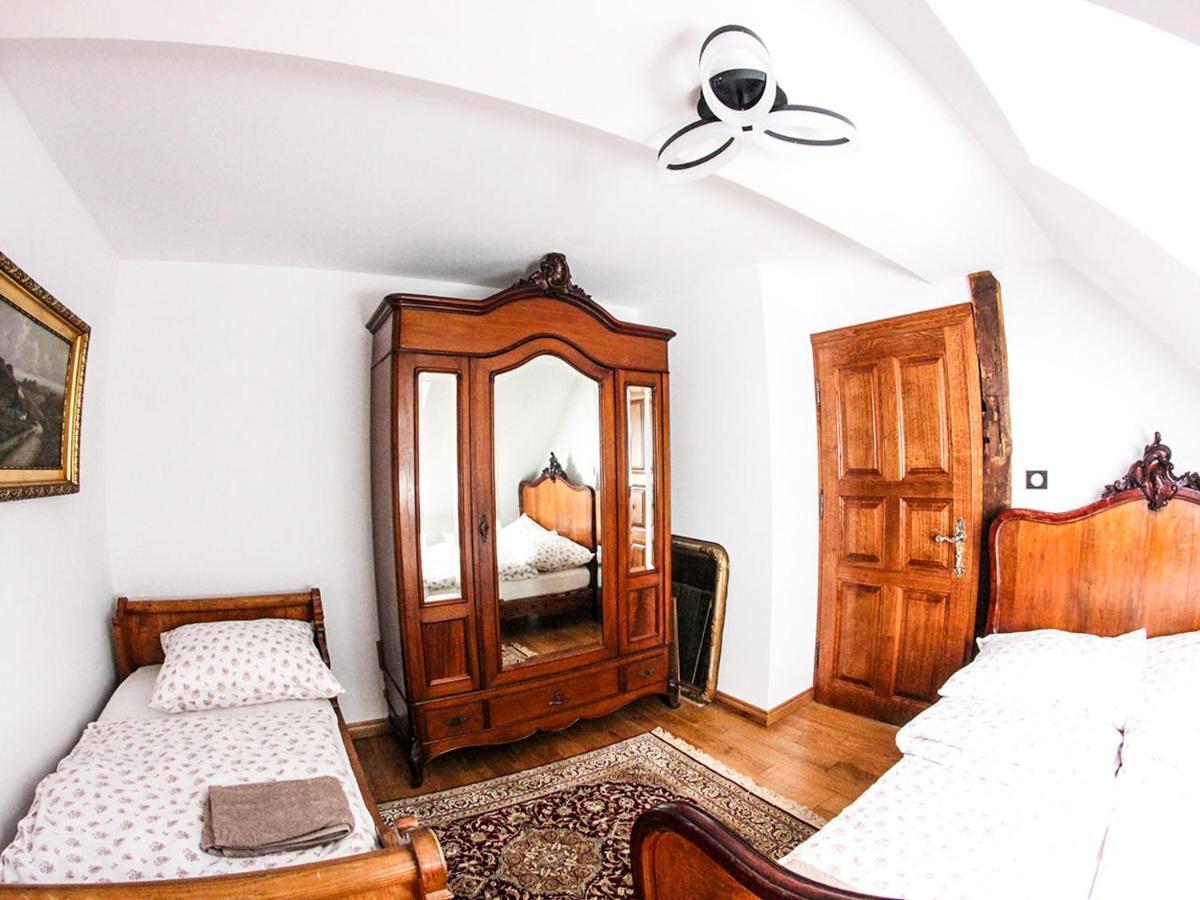 Dwor Gogolewo Nad Warta Bed & Breakfast Ksiaz Wielkopolski Exterior photo