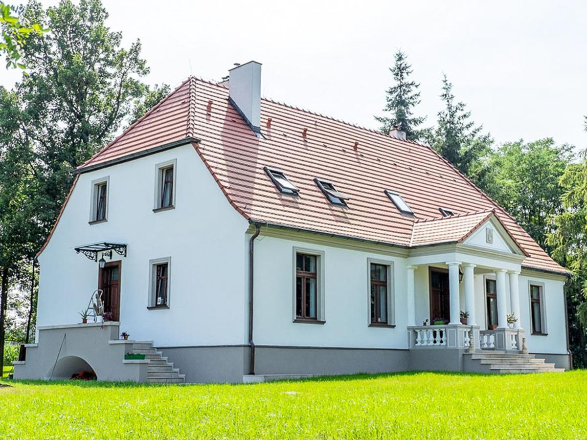 Dwor Gogolewo Nad Warta Bed & Breakfast Ksiaz Wielkopolski Exterior photo